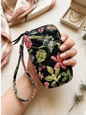 Vera Bradley Retired Botanica Wristlet/Wallet